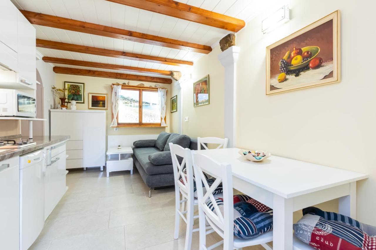 Apartment Sepat With Free Parking Place In Baska Baška Exterior foto